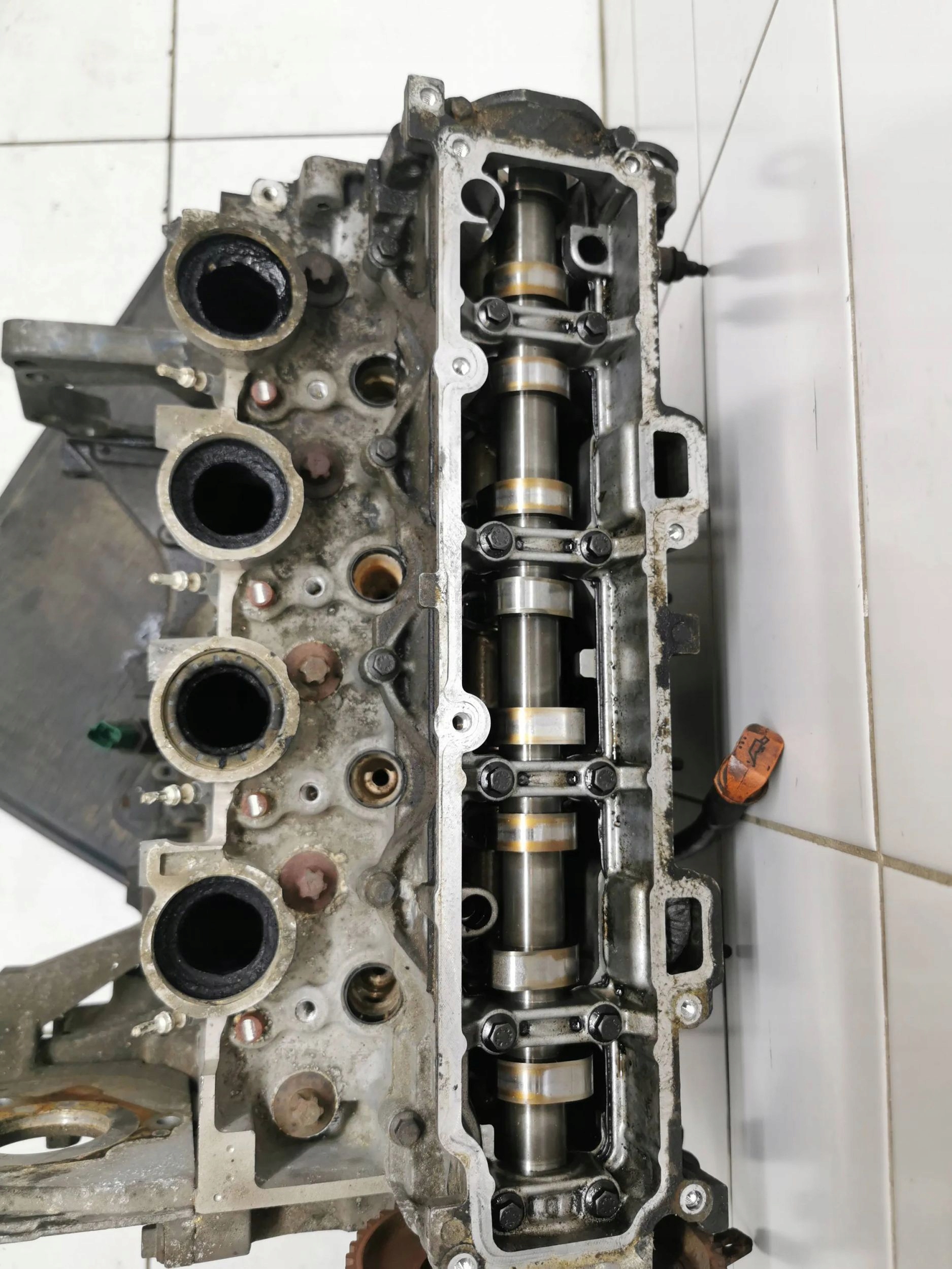 Moteur 8HT (DV4TD) — vue 5