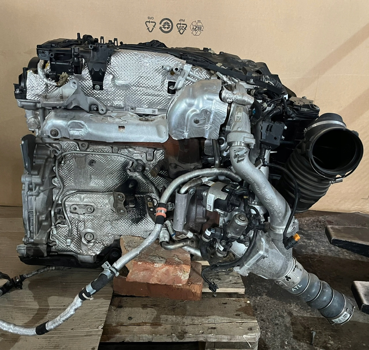 Moteur B57 D30 B — vue 2