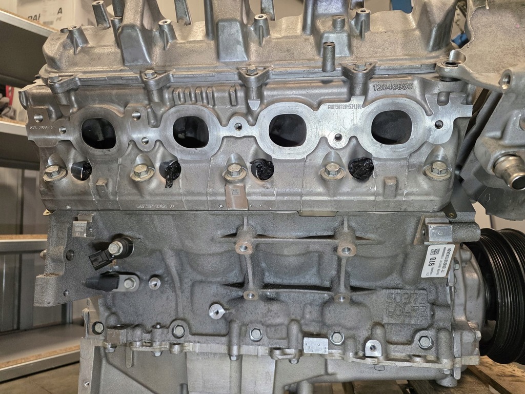 Moteur LT4(376CUV8) — vue 4