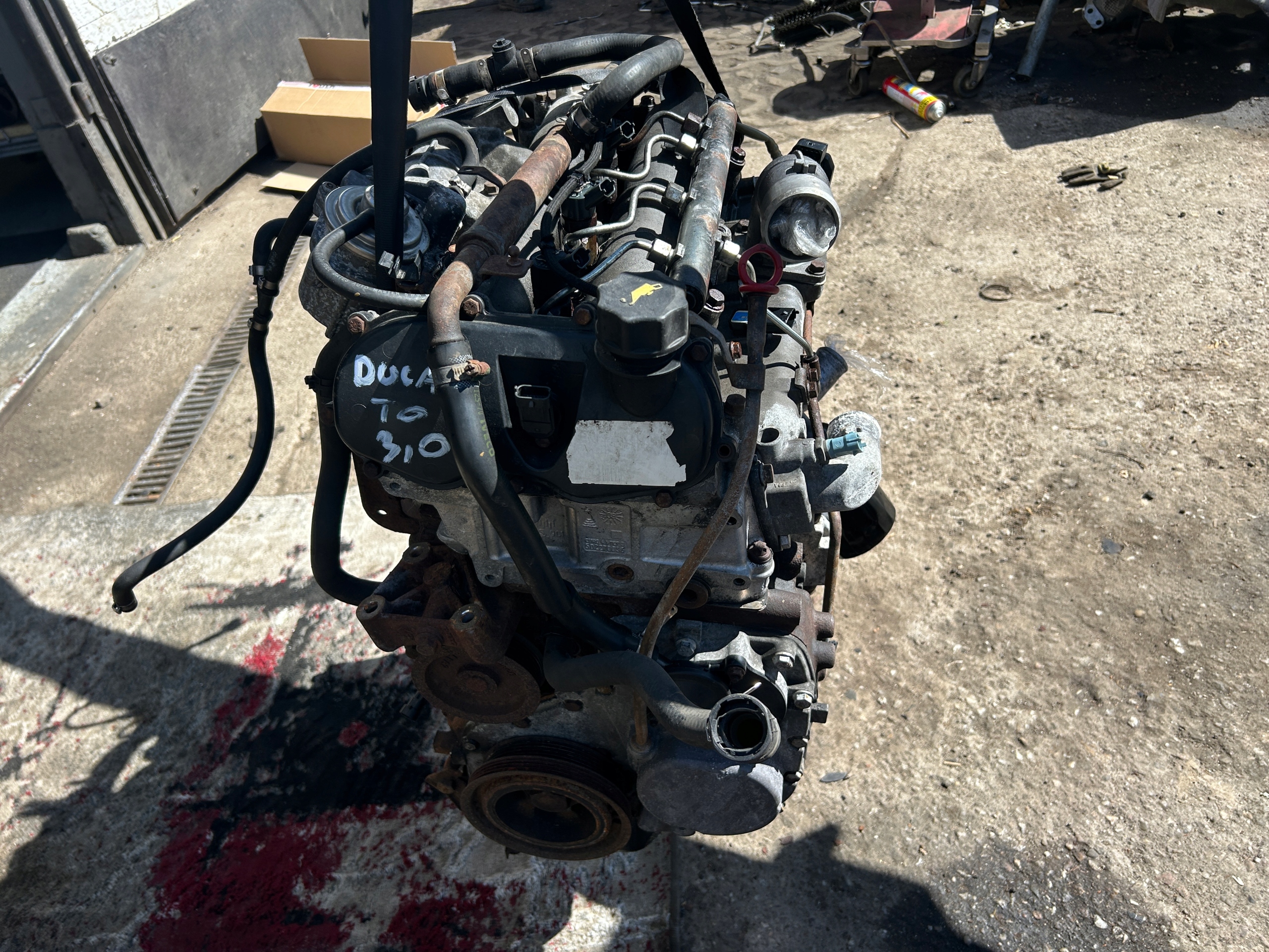 Moteur F1CE0481D — vue 3