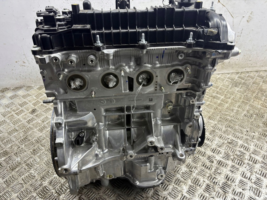 Moteur HR16DE — vue 1
