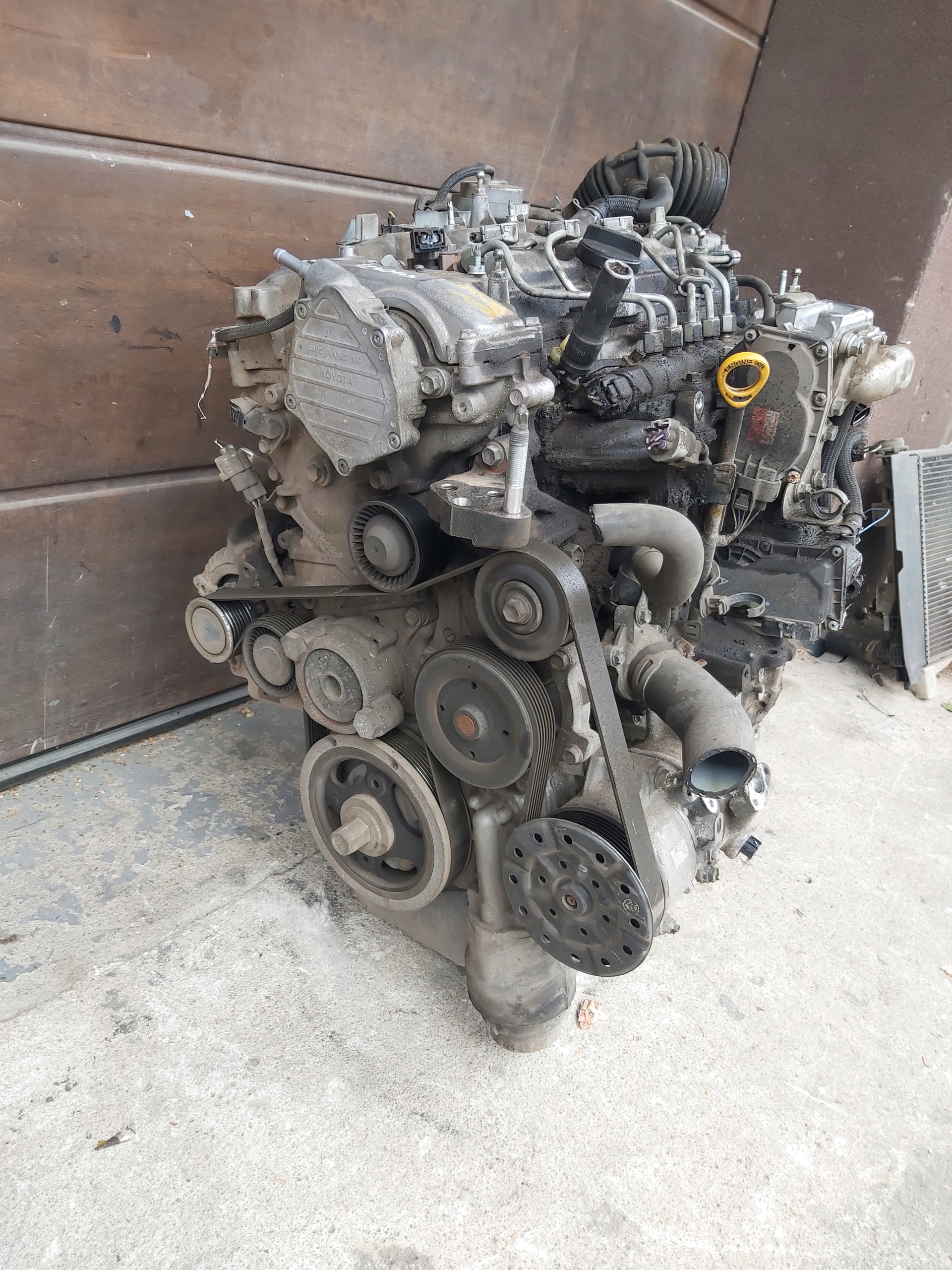 Moteur 2AD-FTV — vue 2
