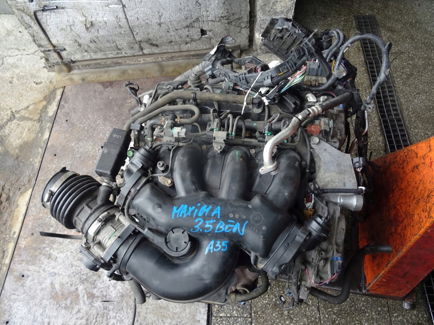 Moteur VQ25DE - Image 1