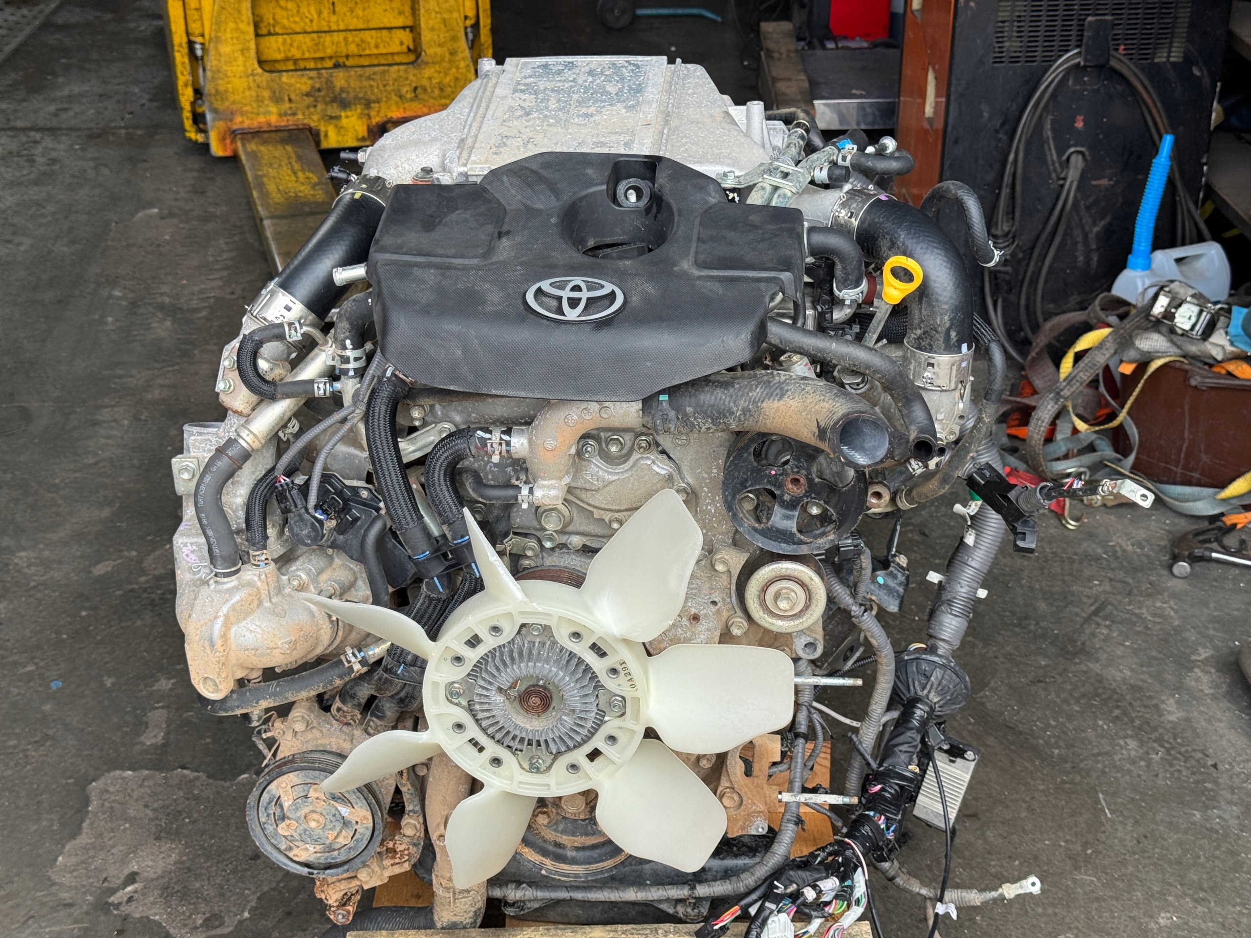 Moteur 2GD-FTV — vue 1