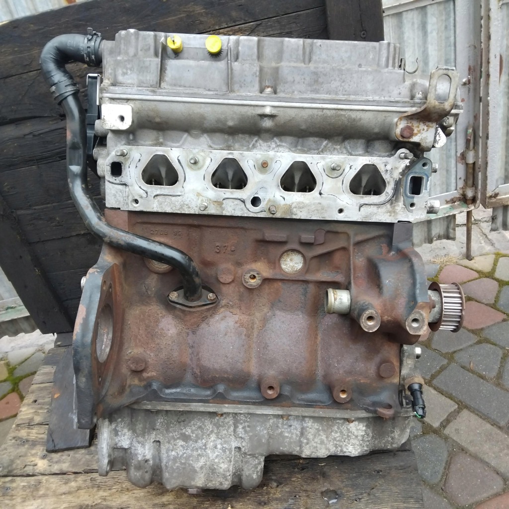 Moteur Y 16 XE — vue 2