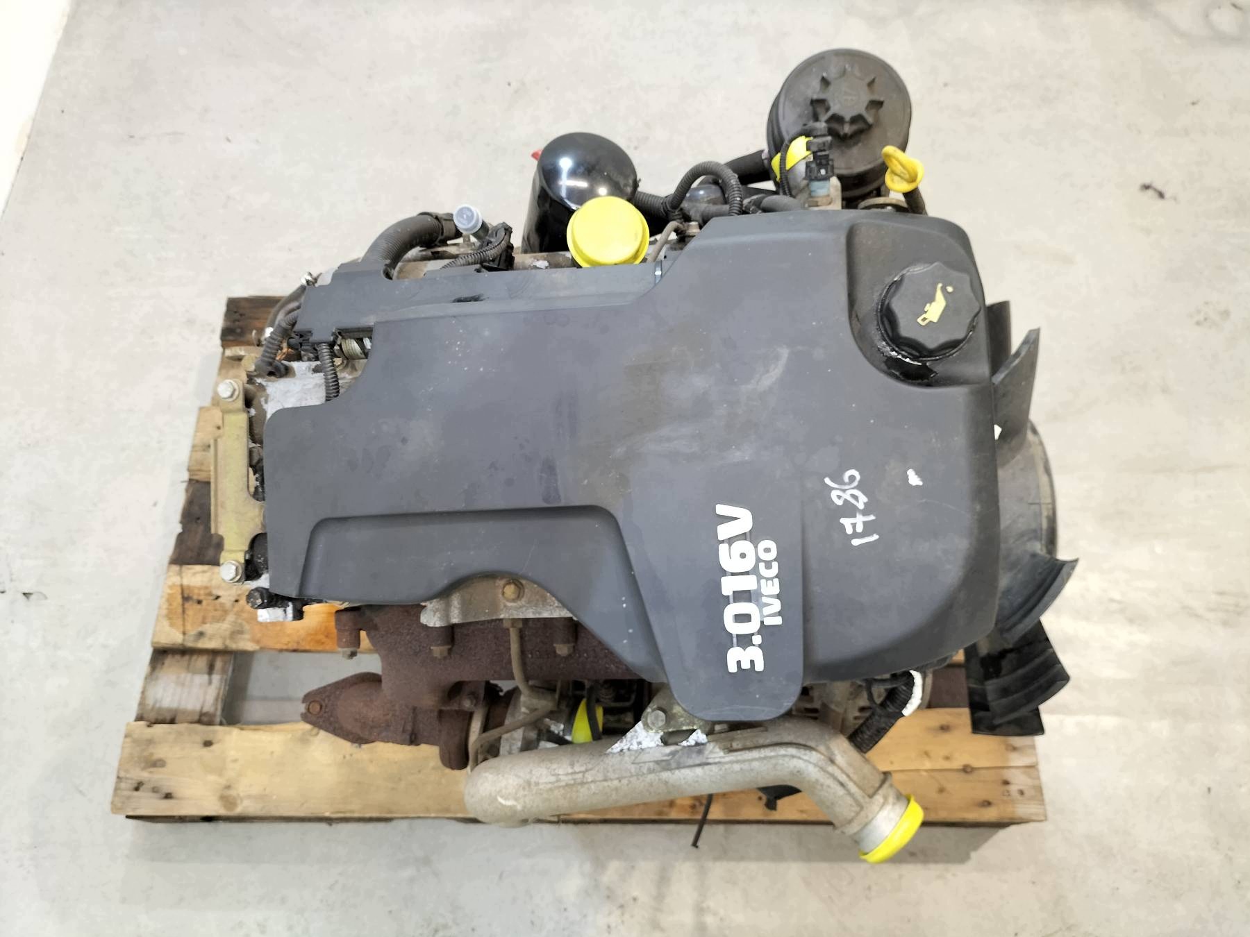 Moteur F1CE0481A - Image 2