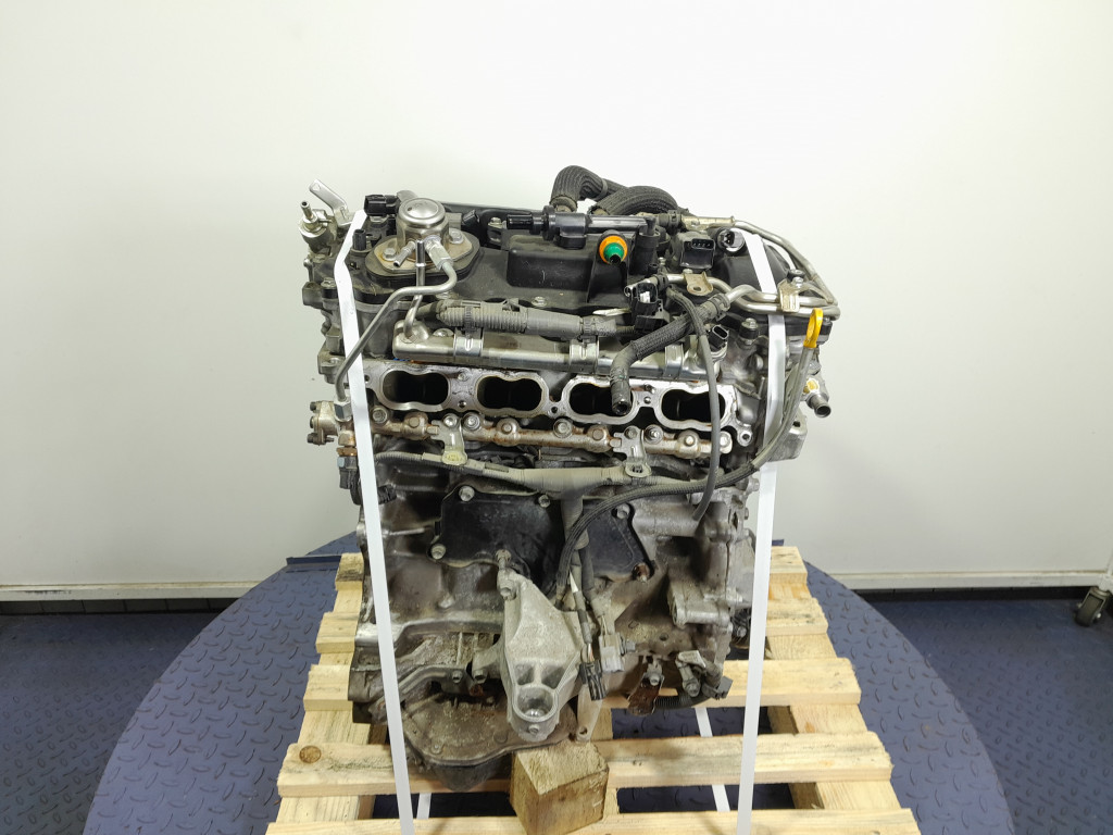 Moteur 8AR-FTS — vue 2