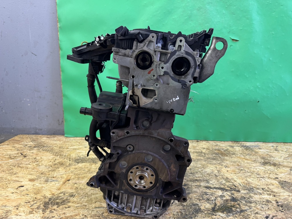 Moteur D 4204 T — vue 7