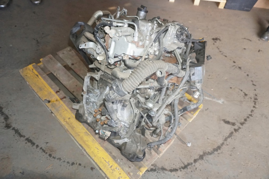 Moteur 2AD-FTV — vue 2