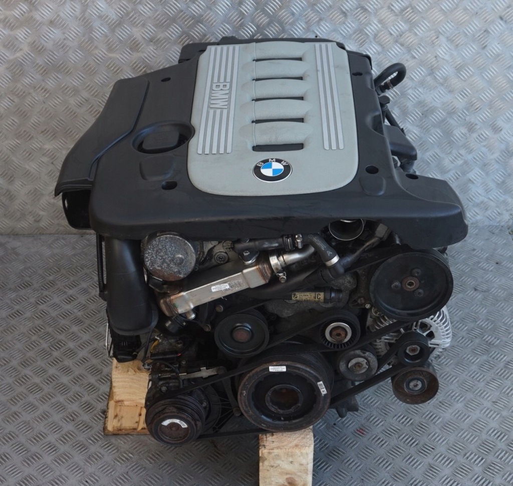 Moteur 306D3 — vue 1
