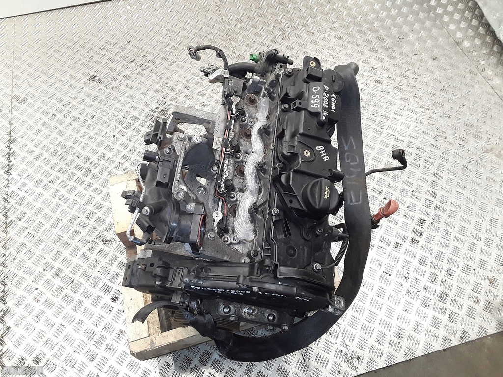 Moteur 8HP (DV4C) — vue 1