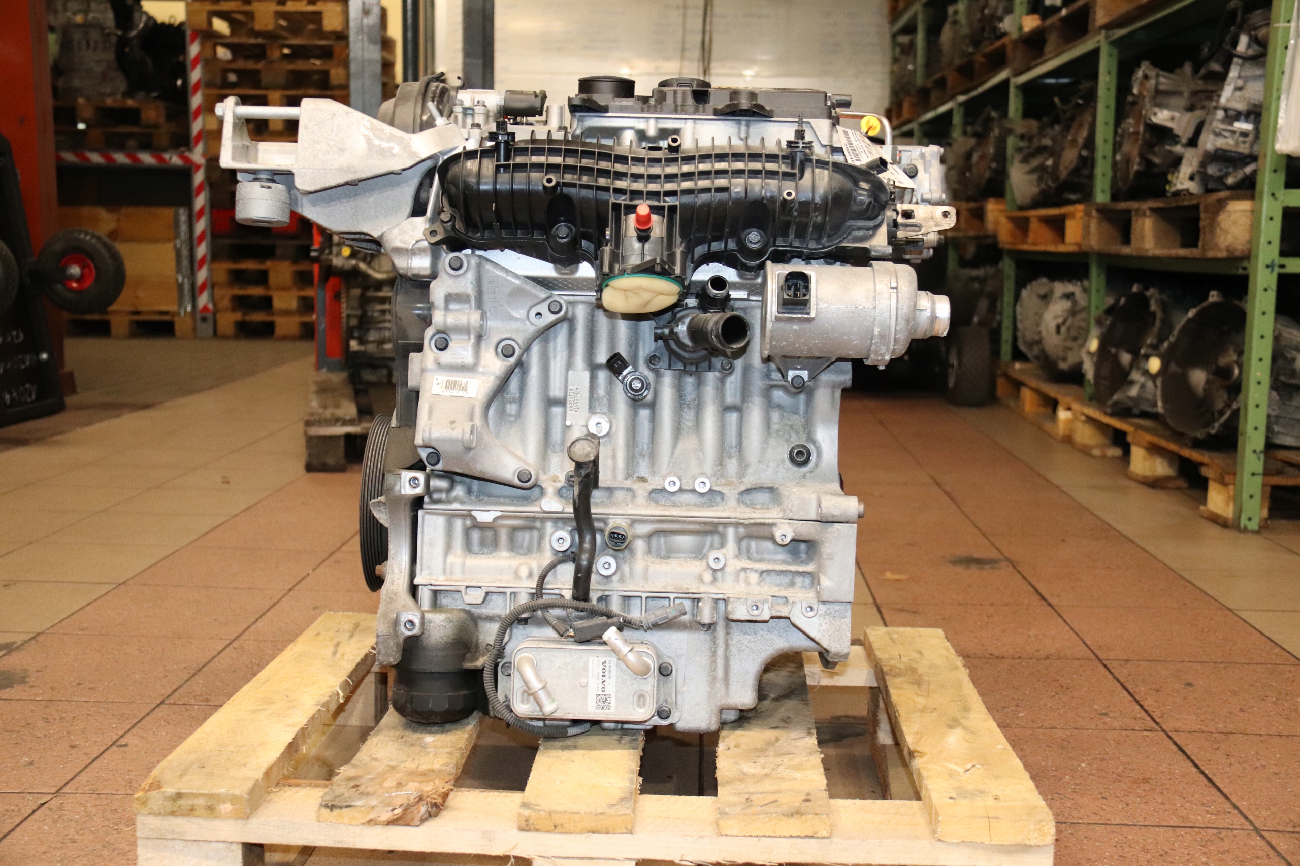 Moteur B 4204 T19 - Image 1