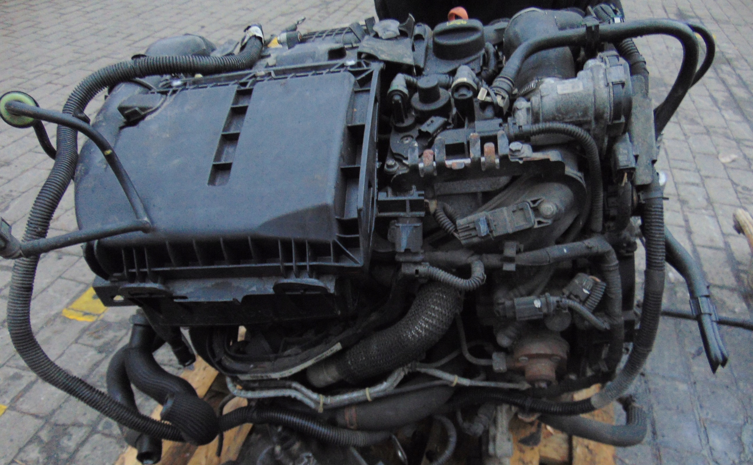 Moteur 9HX (DV6ATED4) — vue 1