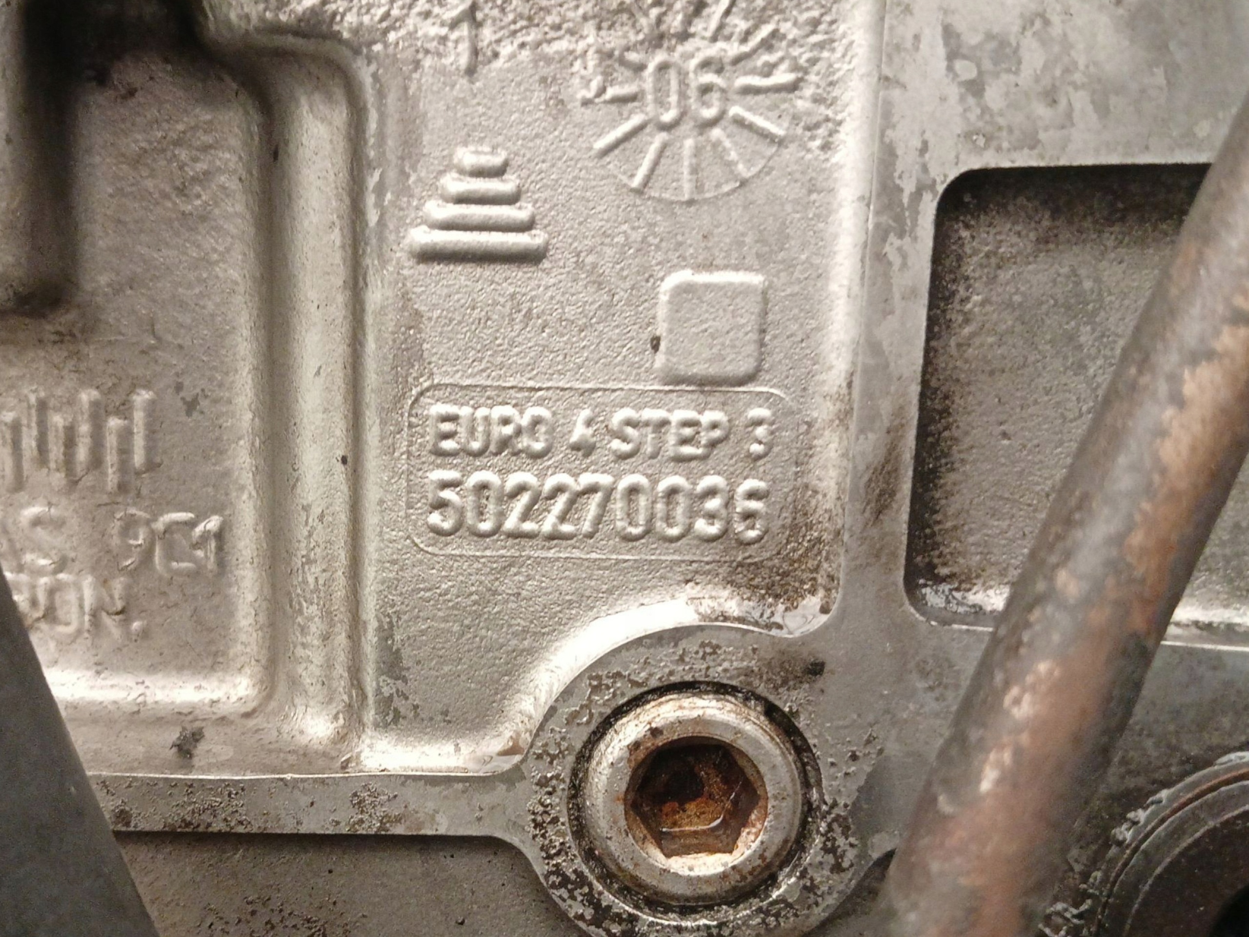 Moteur F1CE0481D (F30DT) - Image 8