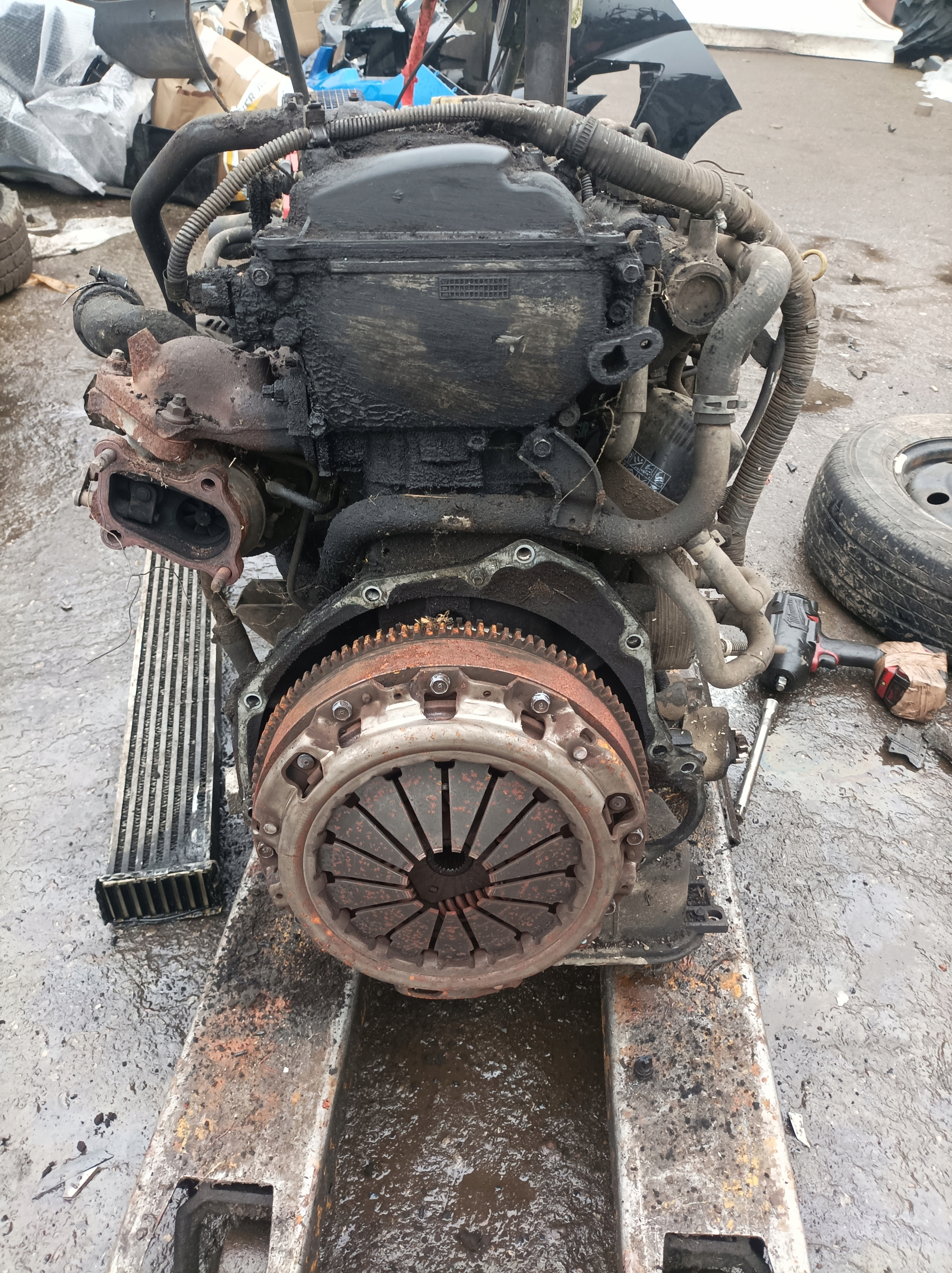 Moteur YD25DDTi — vue 3