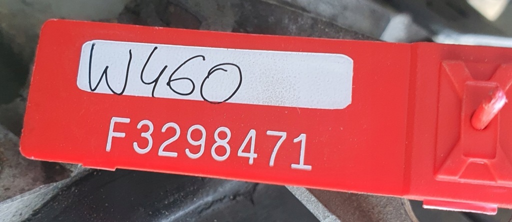 Moteur M 102.987 — vue 4