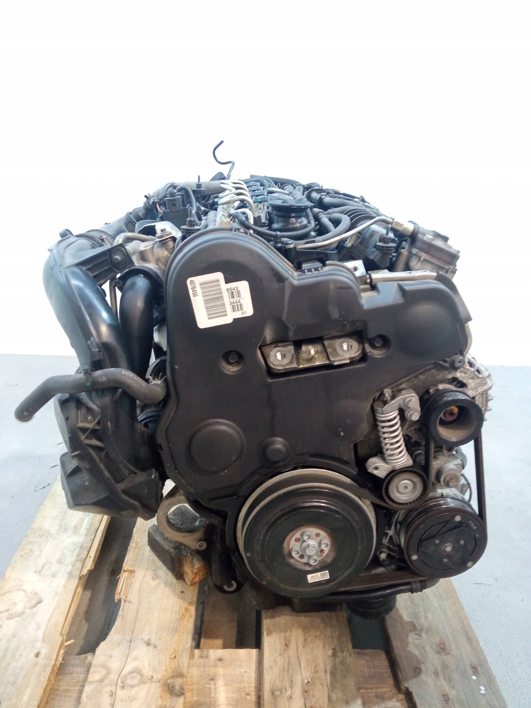 Moteur D 4204 T14 — vue 2