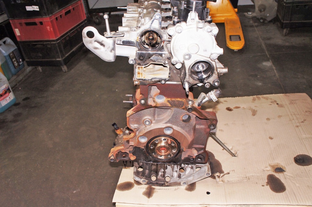 Moteur EHY (DW10FCC) — vue 2