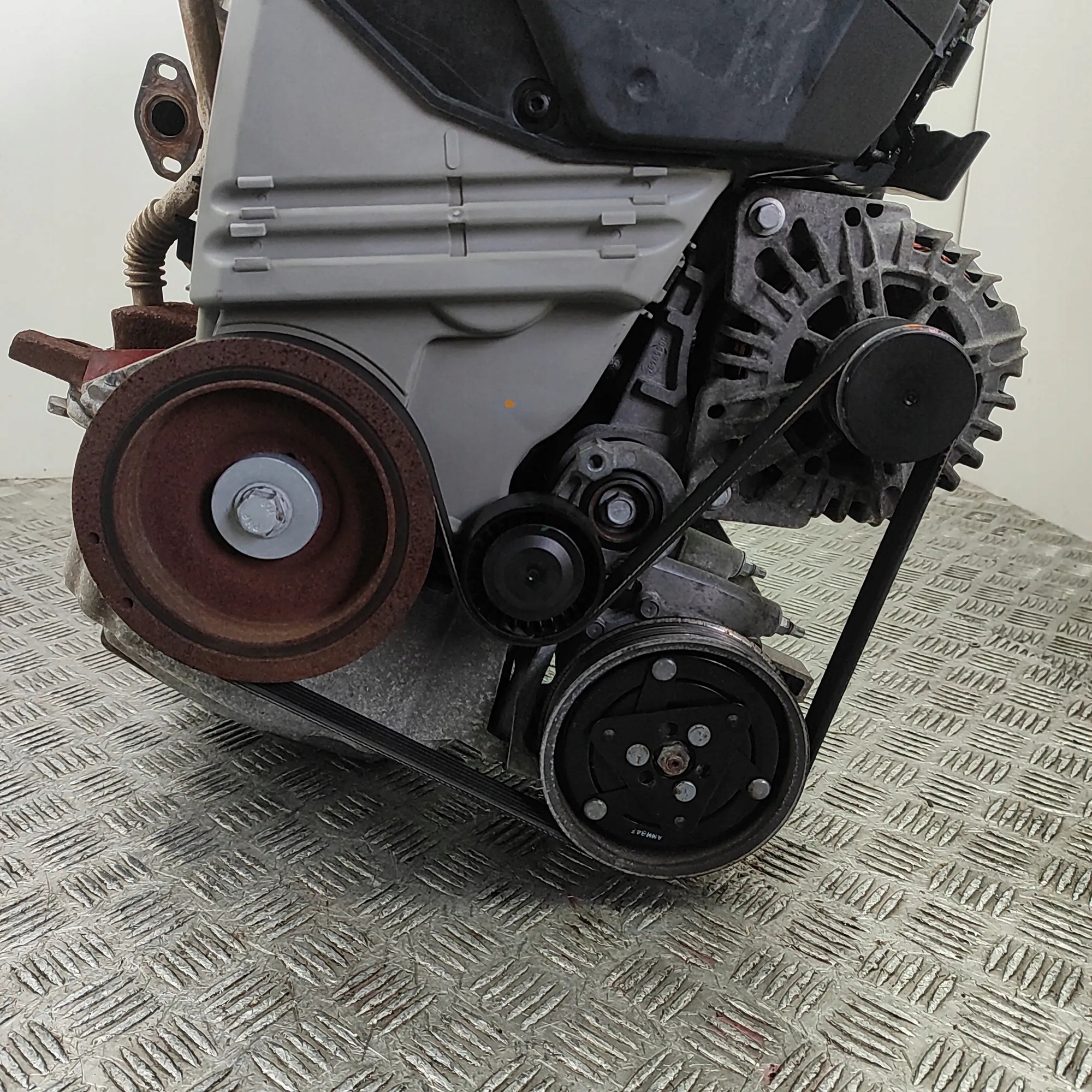 Moteur M 200.711 — vue 4