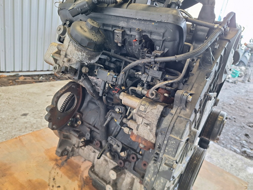 Moteur A 17 DTS — vue 4