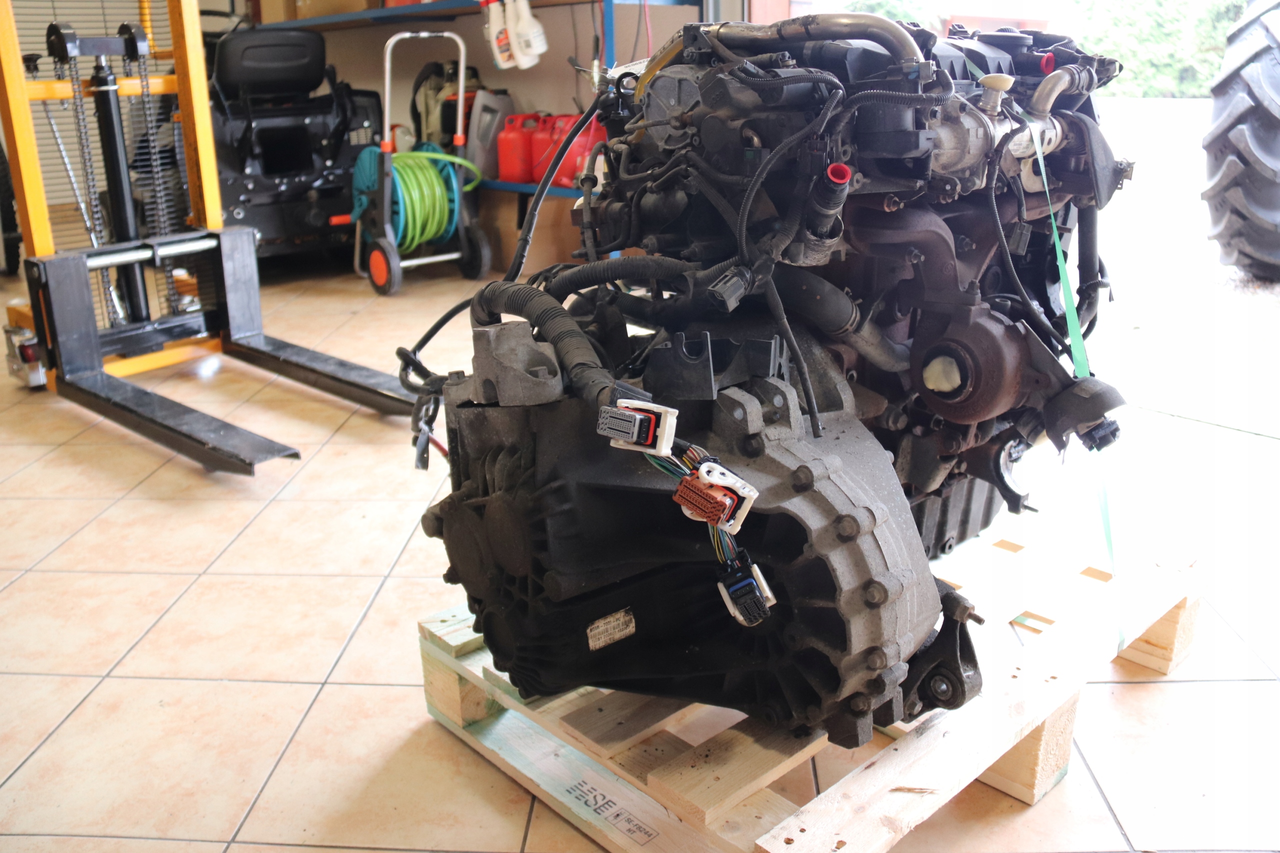 Moteur D 4204 T — vue 6
