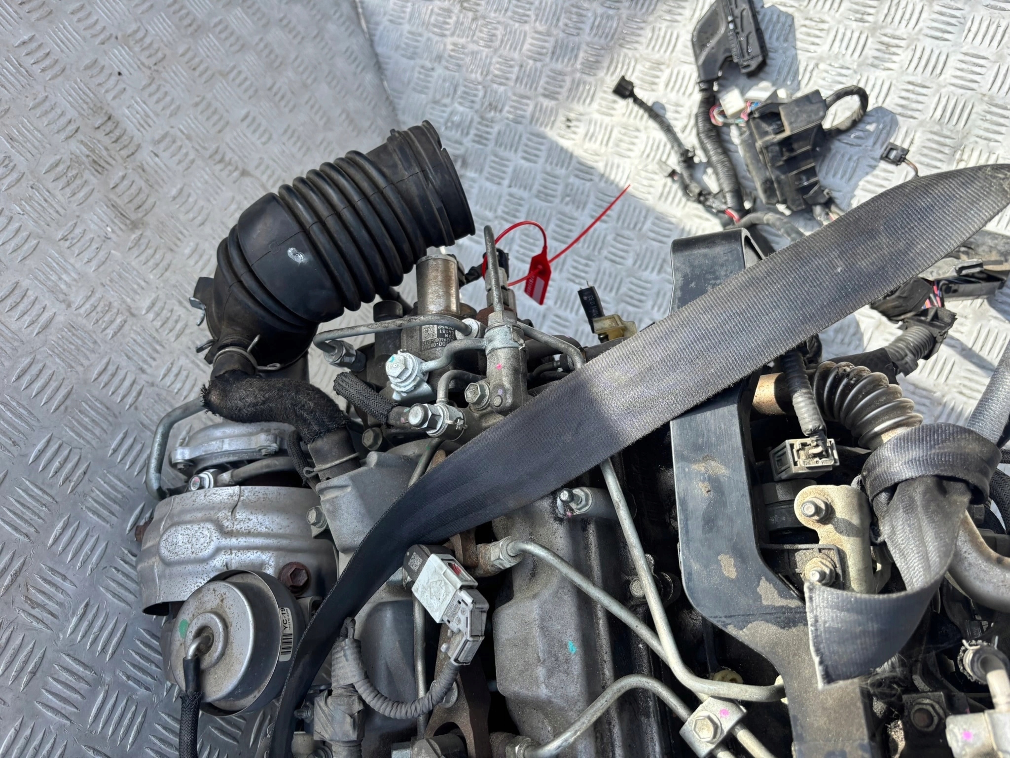 Moteur 1AD-FTV — vue 4