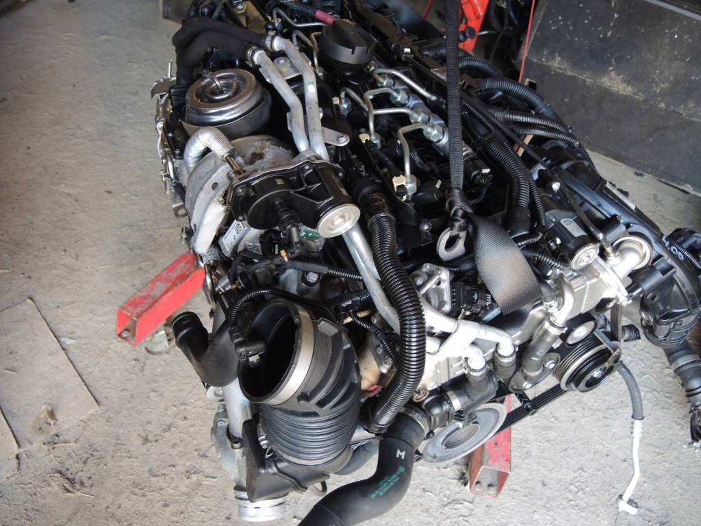 Moteur B57 D30 B — vue 2