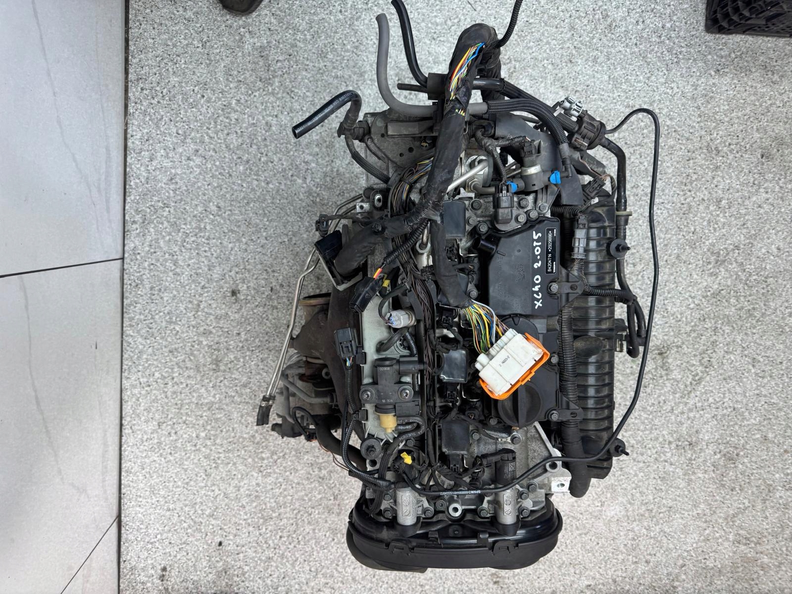 Moteur B 4204 T14 - Image 1