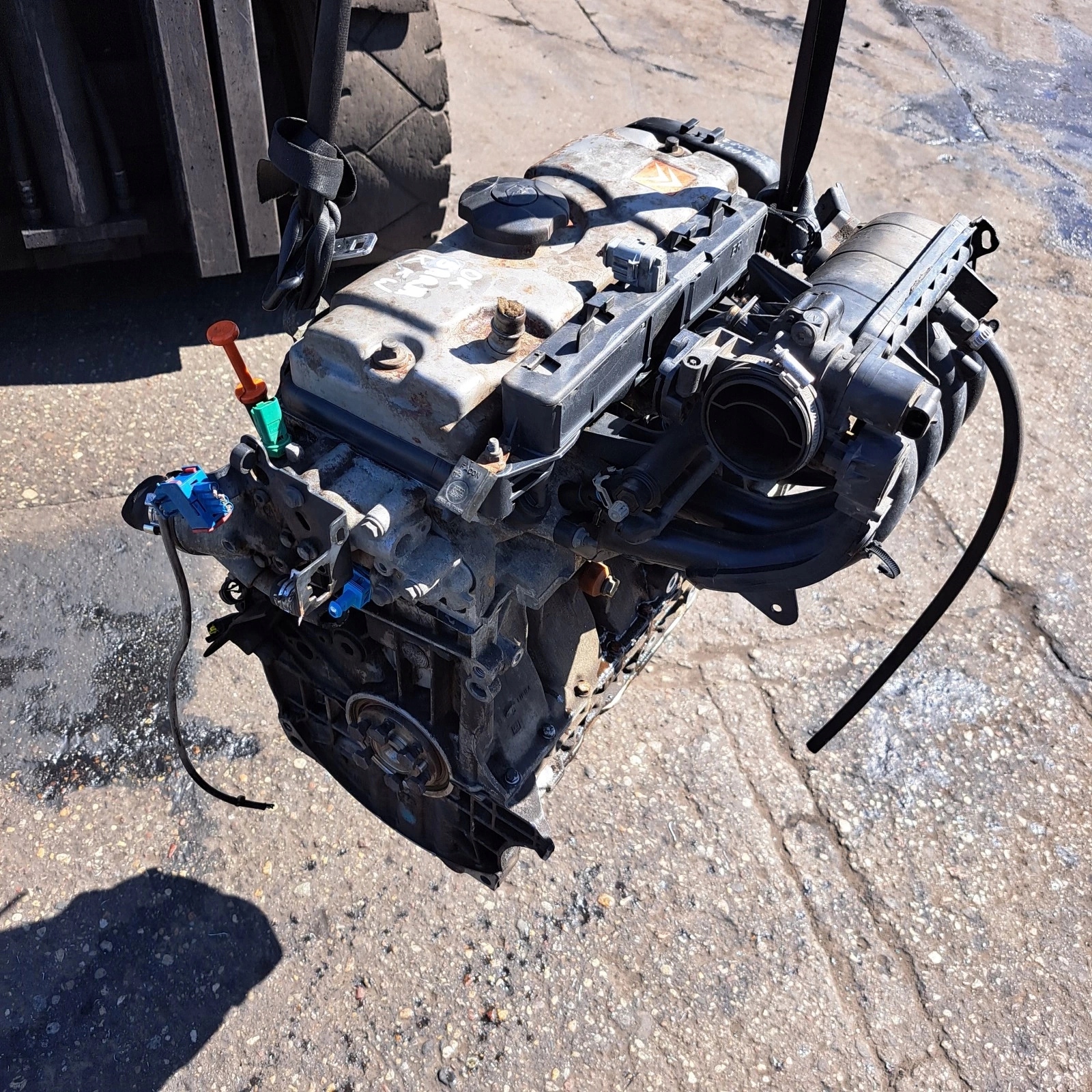 Moteur KFW (TU3JP) — vue 1