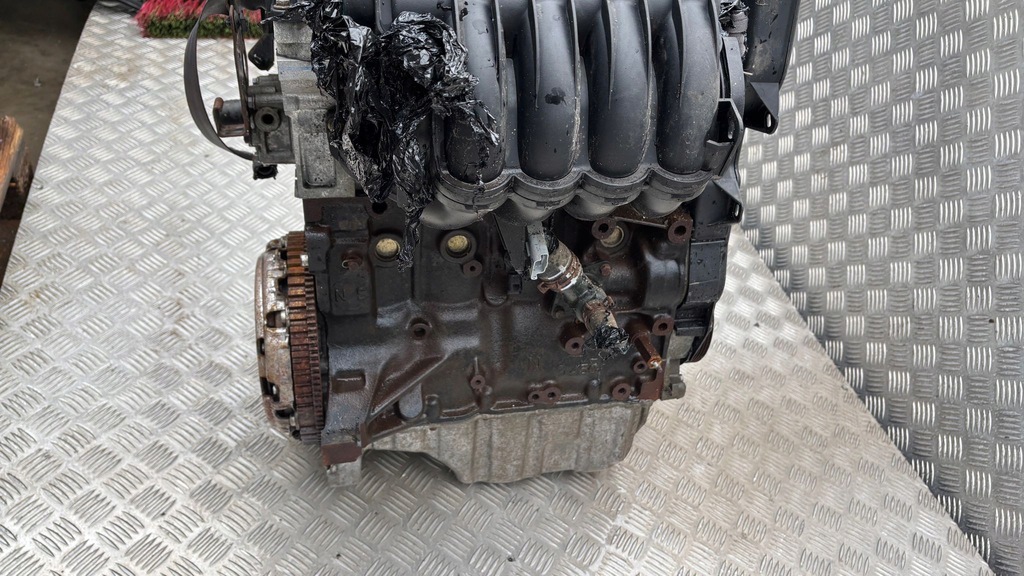 Moteur NFU (TU5JP4) — vue 2