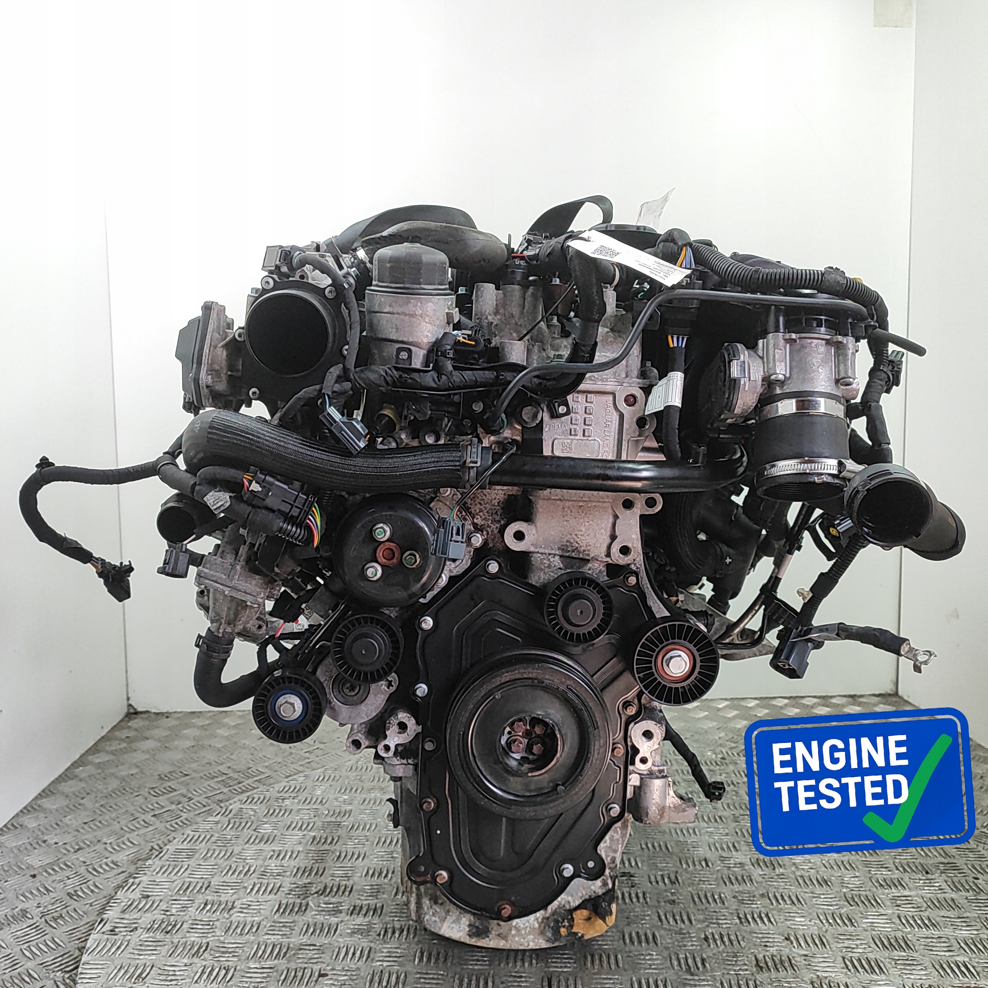 Moteur 204DTD(AJ20D4) — vue 1