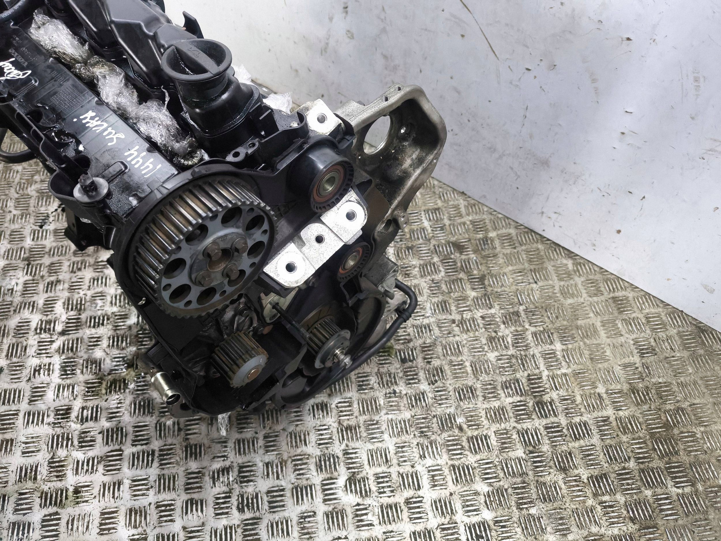 Moteur D 4204 T16 - Image 2