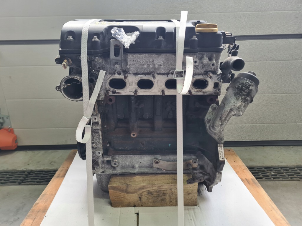 Moteur A 12 XER — vue 1