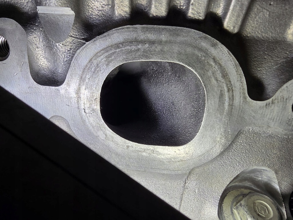 Moteur LT4(376CUV8) — vue 5
