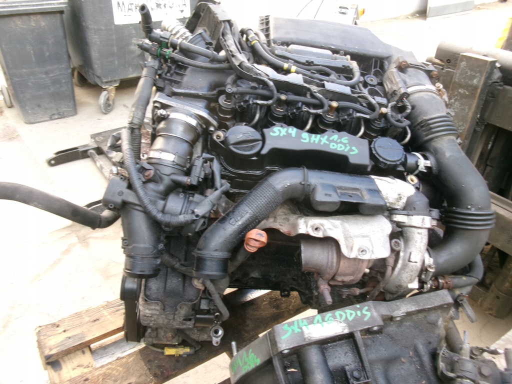 Moteur 9HX — vue 1