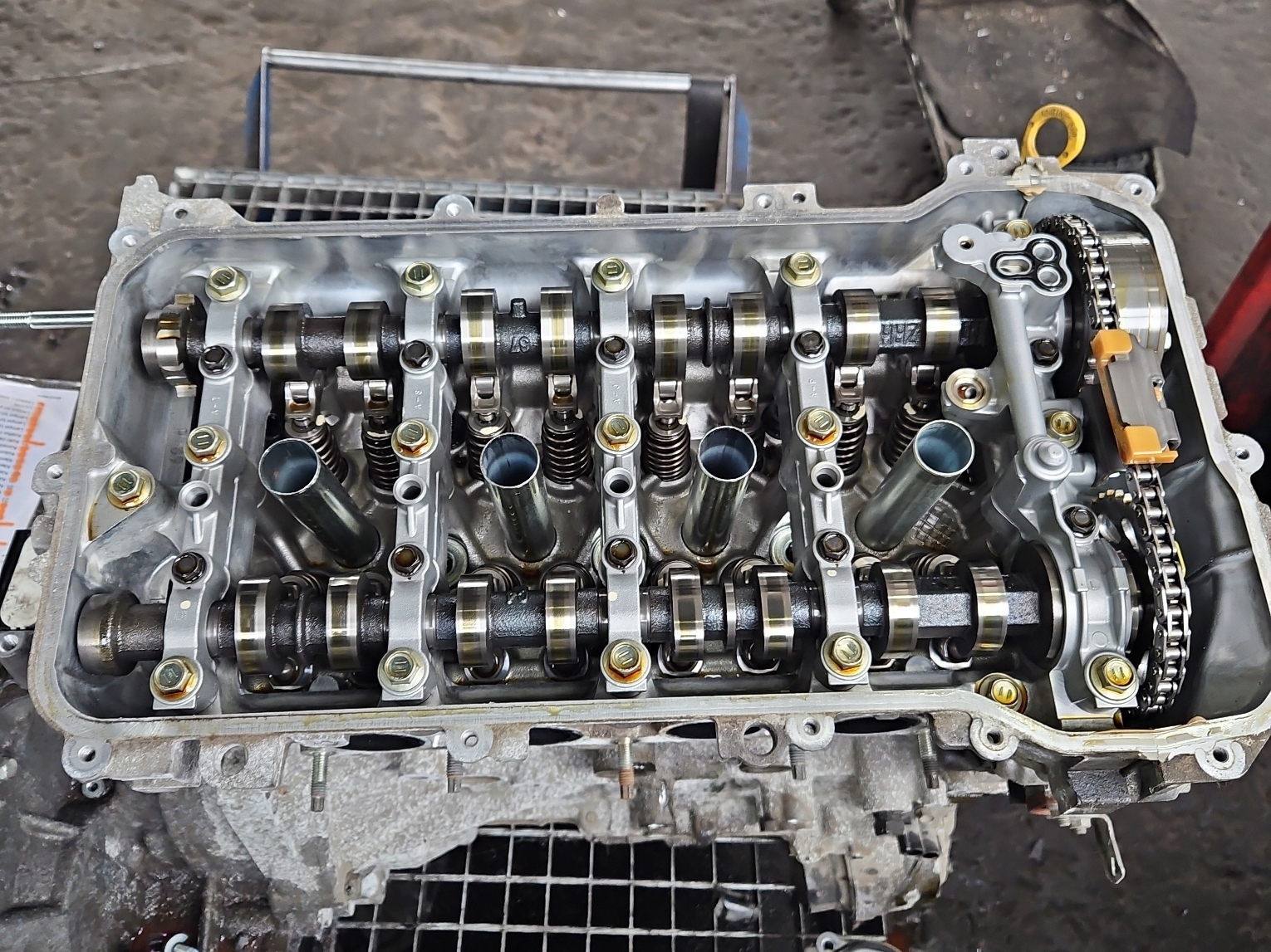 Moteur 2ZR-FXE — vue 5