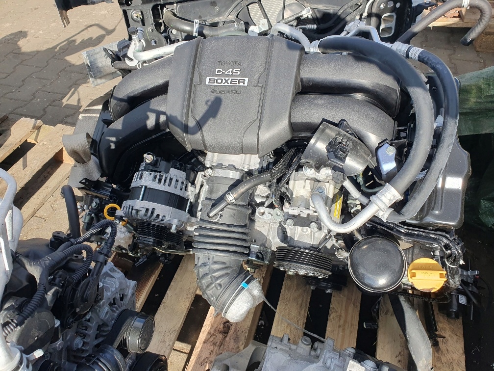 Moteur FA24D — vue 1