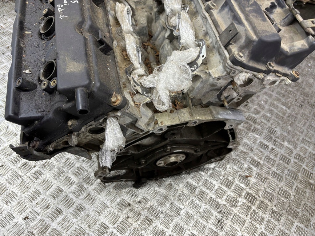 Moteur VQ35DE — vue 4
