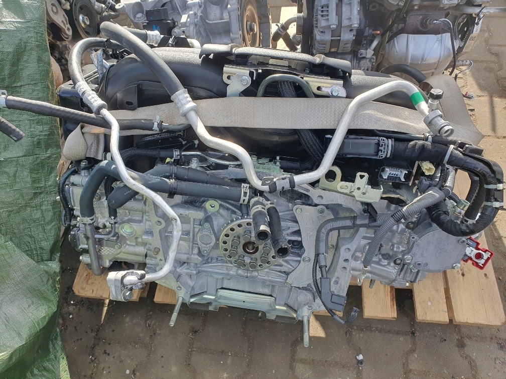 Moteur FA24D — vue 2