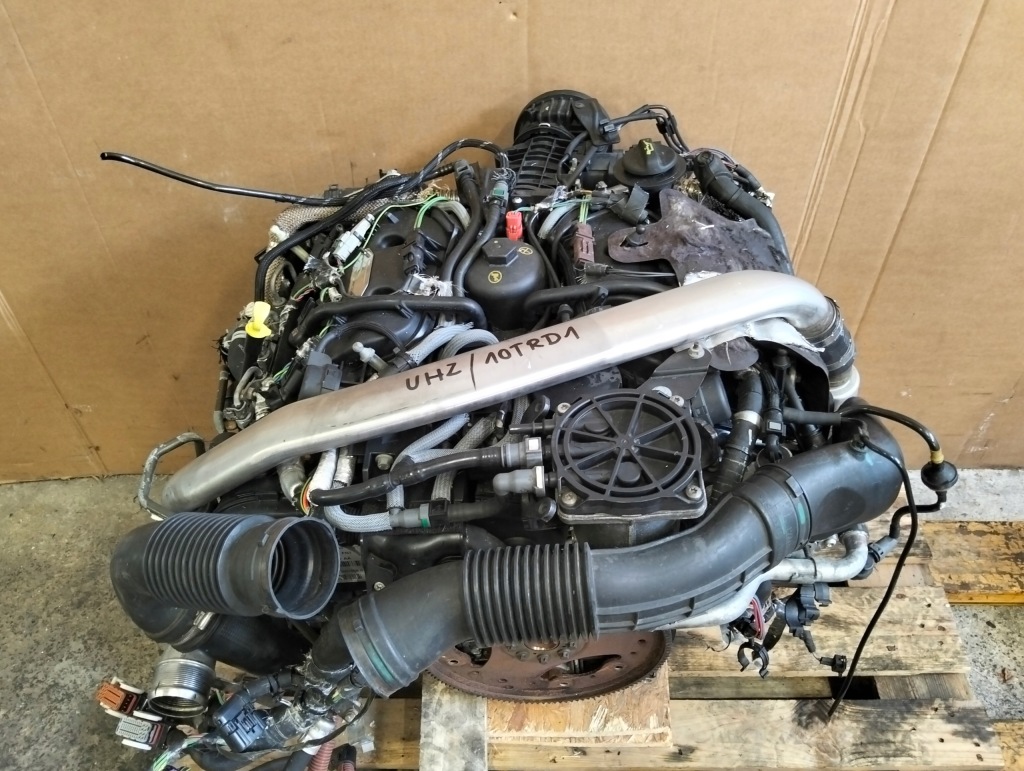 Moteur UHZ (DT17TED4) — vue 3