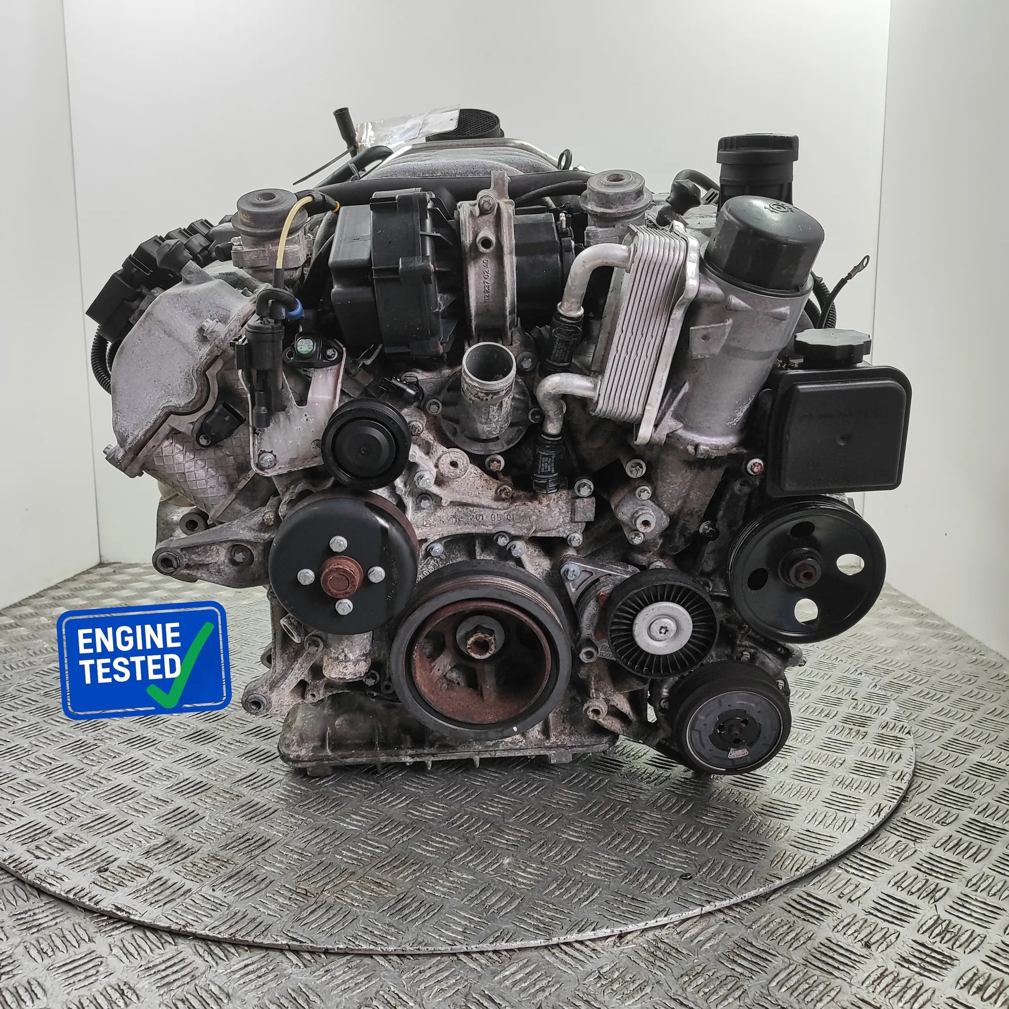 Moteur M 112.973 — vue 1