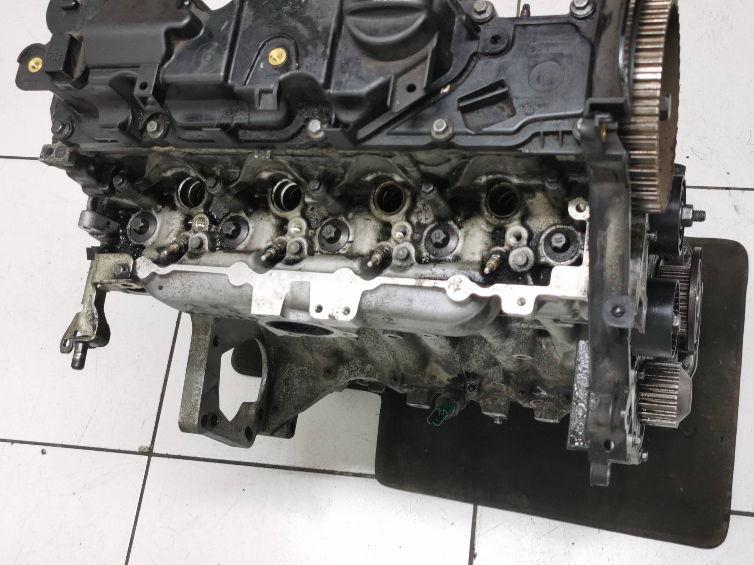 Moteur 9HD (DV6CTED) — vue 3