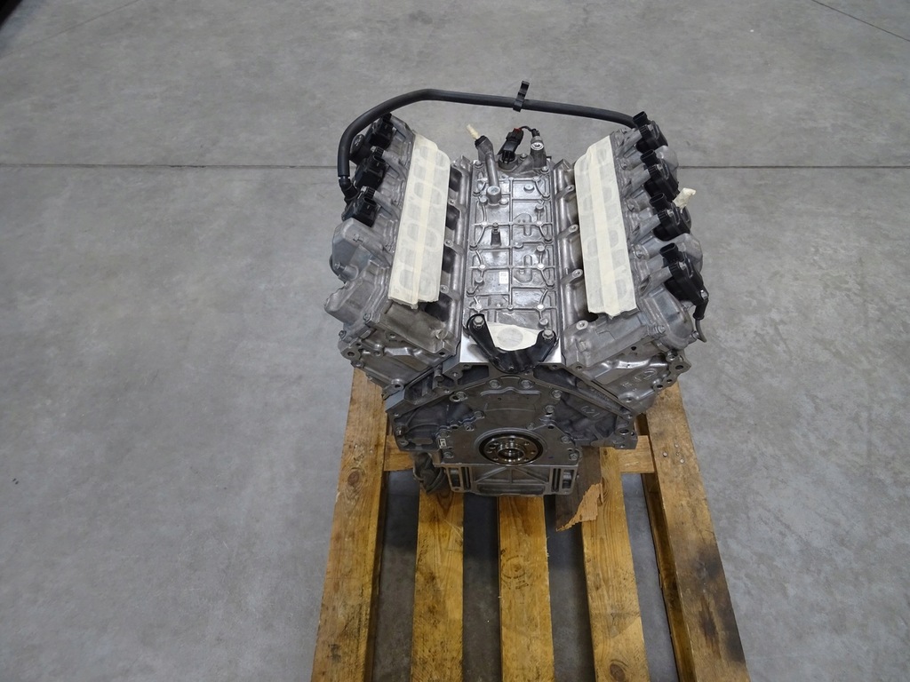 Moteur LT4(376CUV8) — vue 4