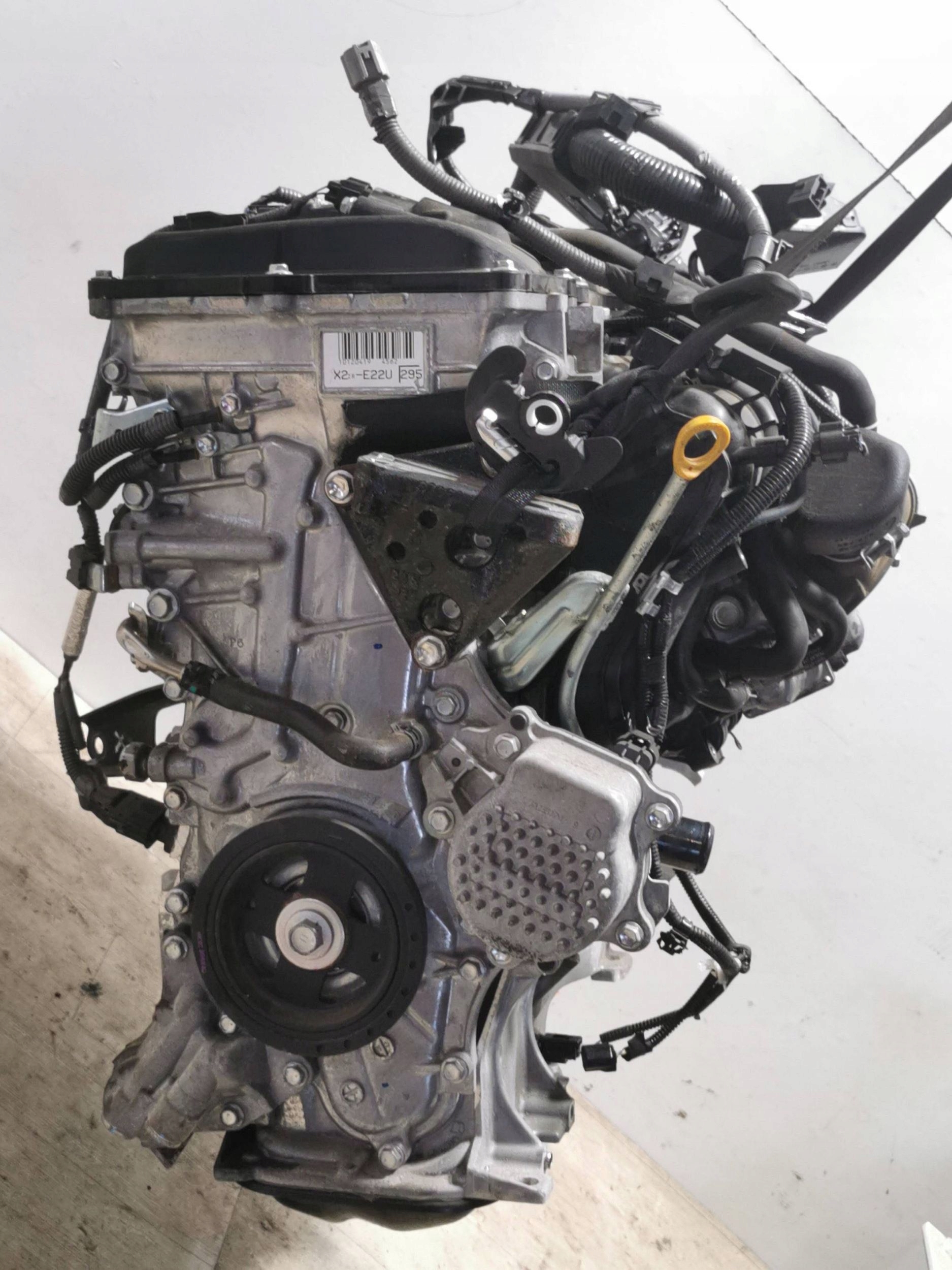 Moteur 2ZR-FXE — vue 2