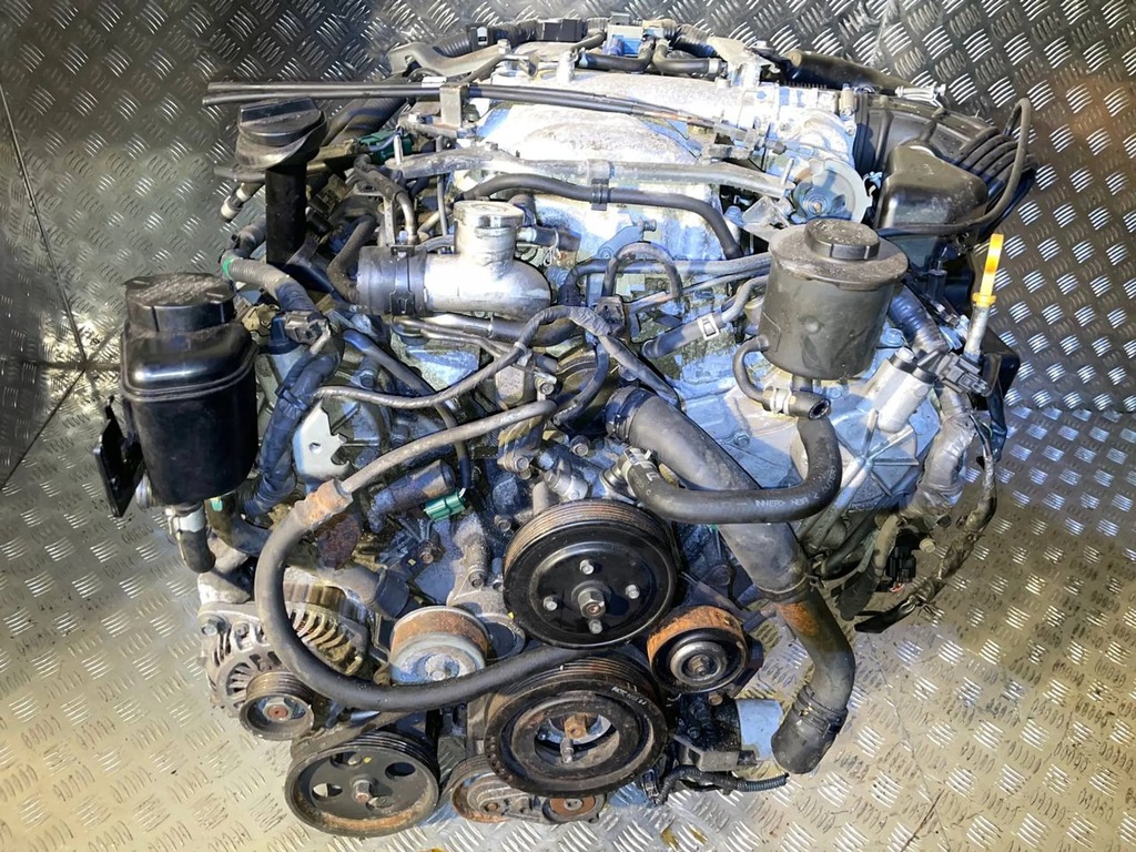 Moteur VK45DE — vue 1