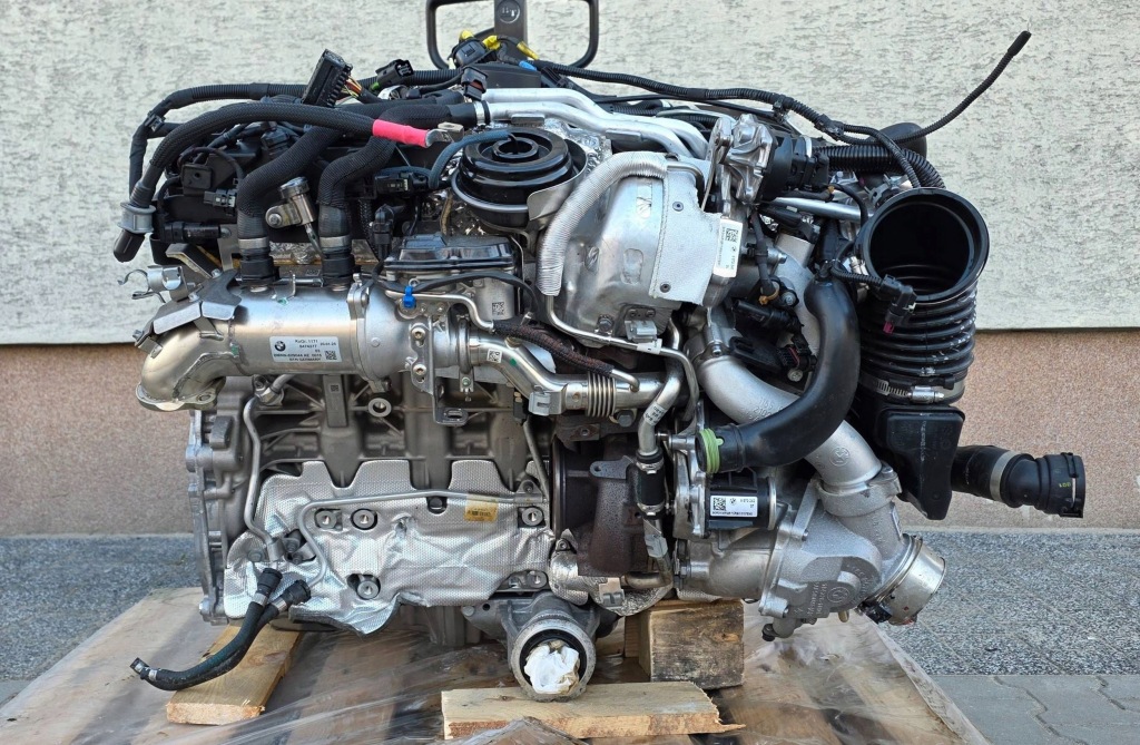 Moteur B57 D30 B — vue 3