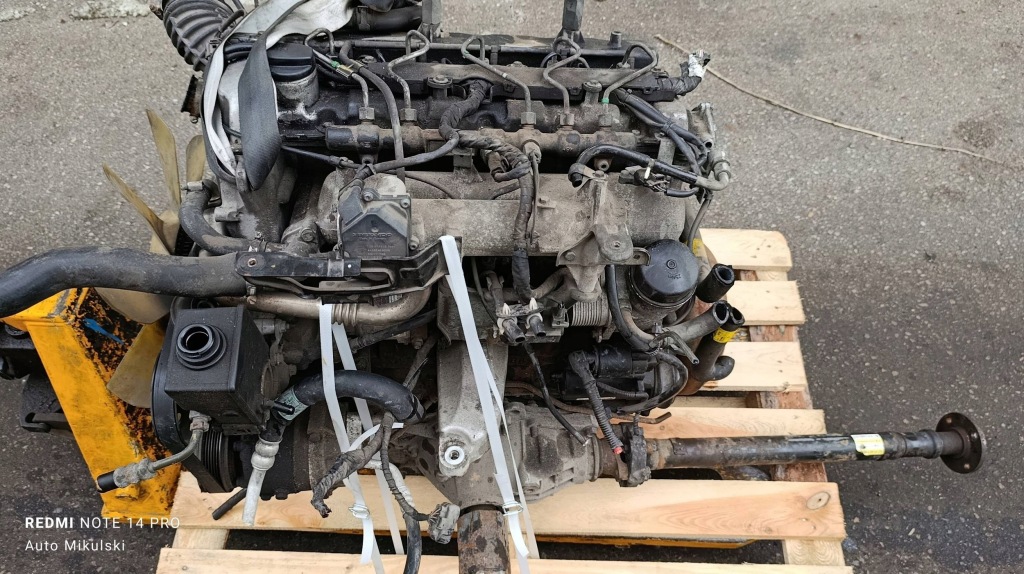 Moteur D27DT — vue 3