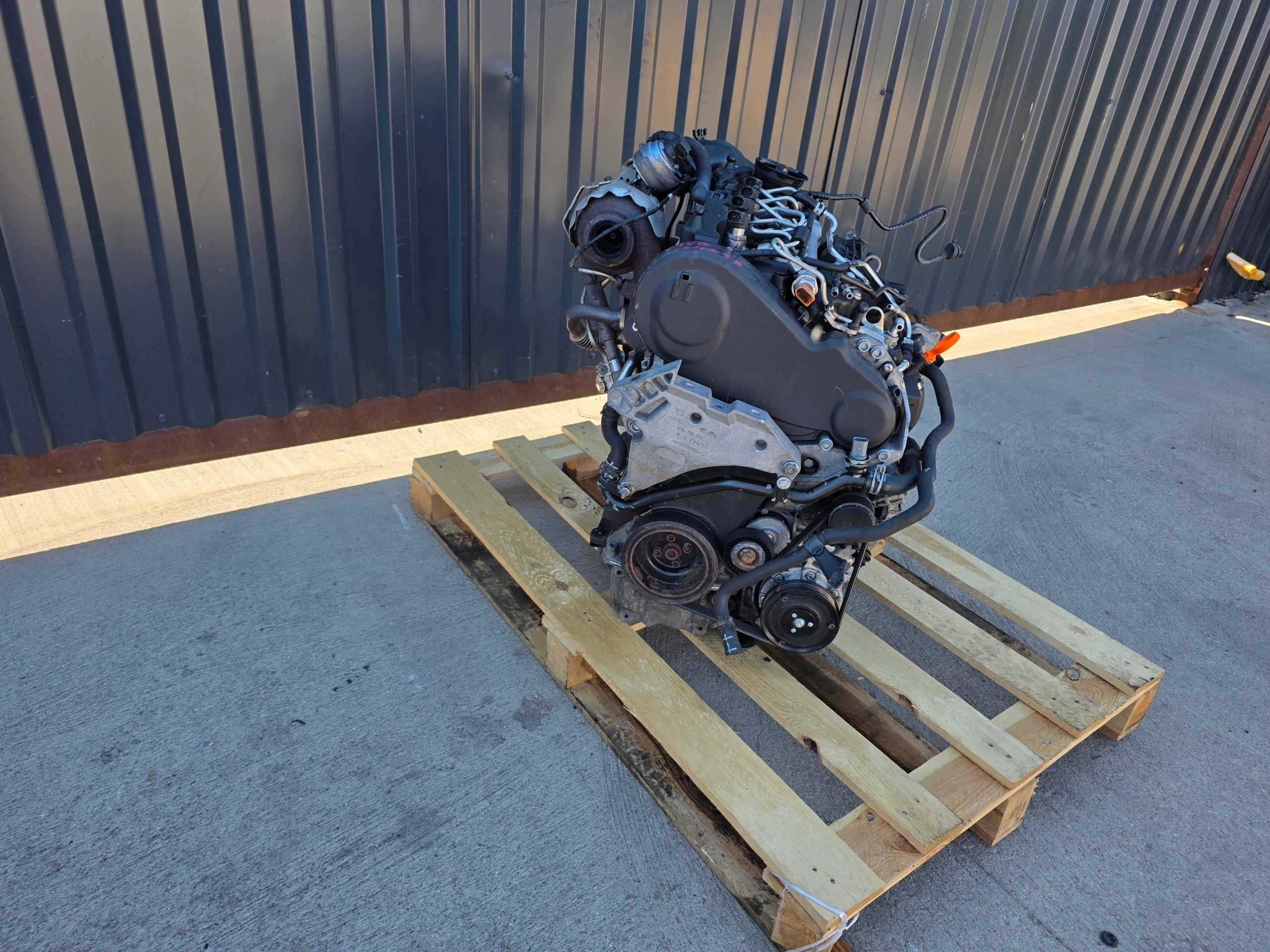 Moteur CAYA — vue 1