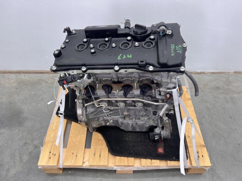 Moteur 2ZR-FXE — vue 2