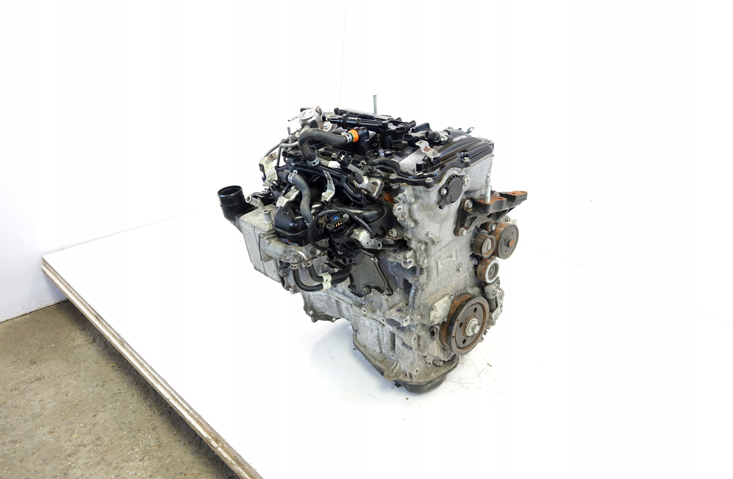 Moteur 8AR-FTS — vue 2